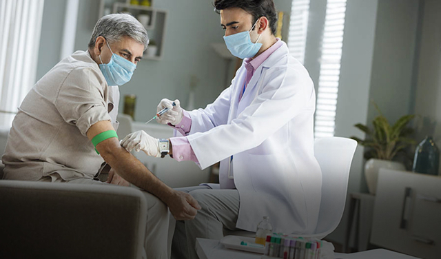 نمونه‌گیری آزمایش در منزل چیست و چه مزایایی دارد؟