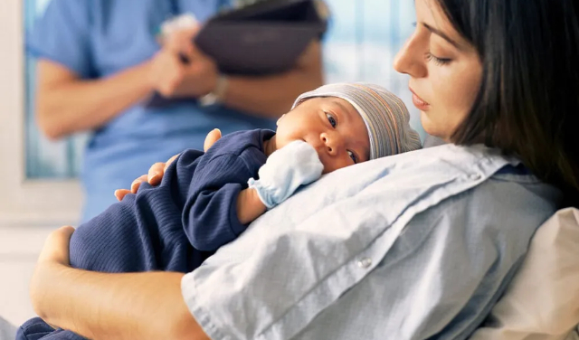 مامایی در منزل برای مراقبت پس از زایمان