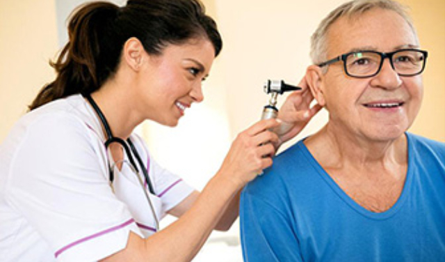 شنوایی‌سنجی سالمندان در منزل؛ اهمیت تشخیص زودهنگام کم‌شنوایی